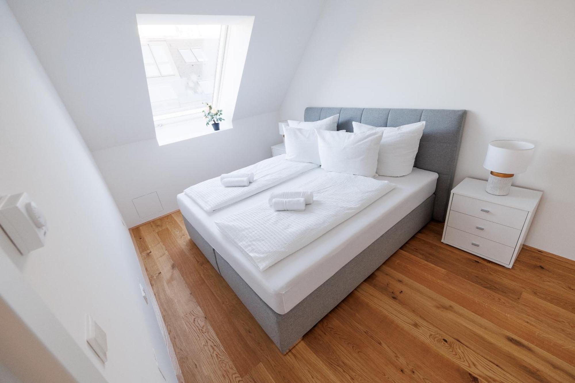 וינה Symphony Apartments 40 - Modern Loft With Terrace And Grill In Central Location מראה חיצוני תמונה