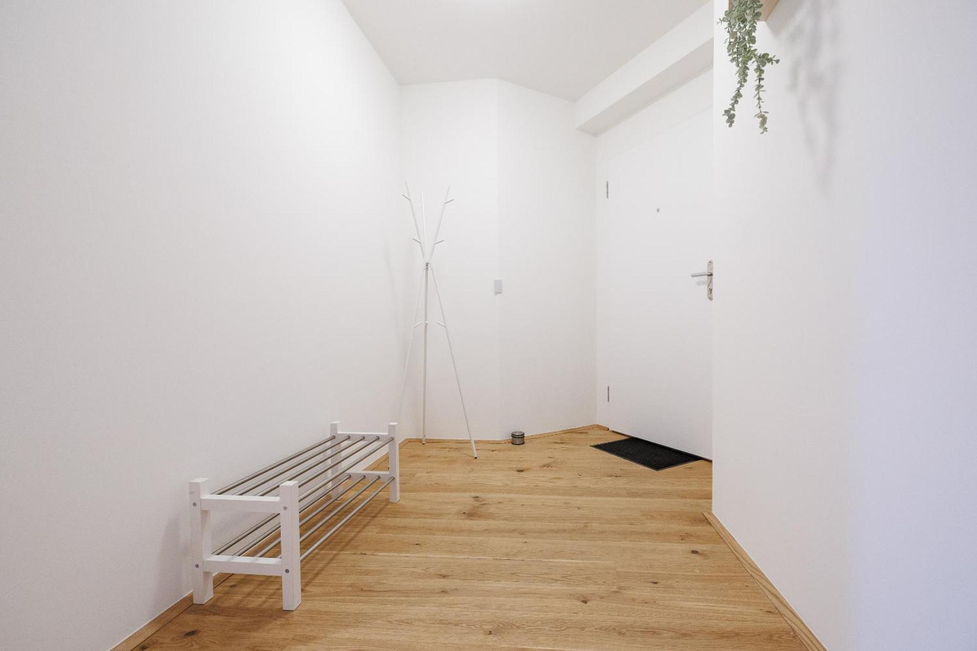 וינה Symphony Apartments 40 - Modern Loft With Terrace And Grill In Central Location מראה חיצוני תמונה