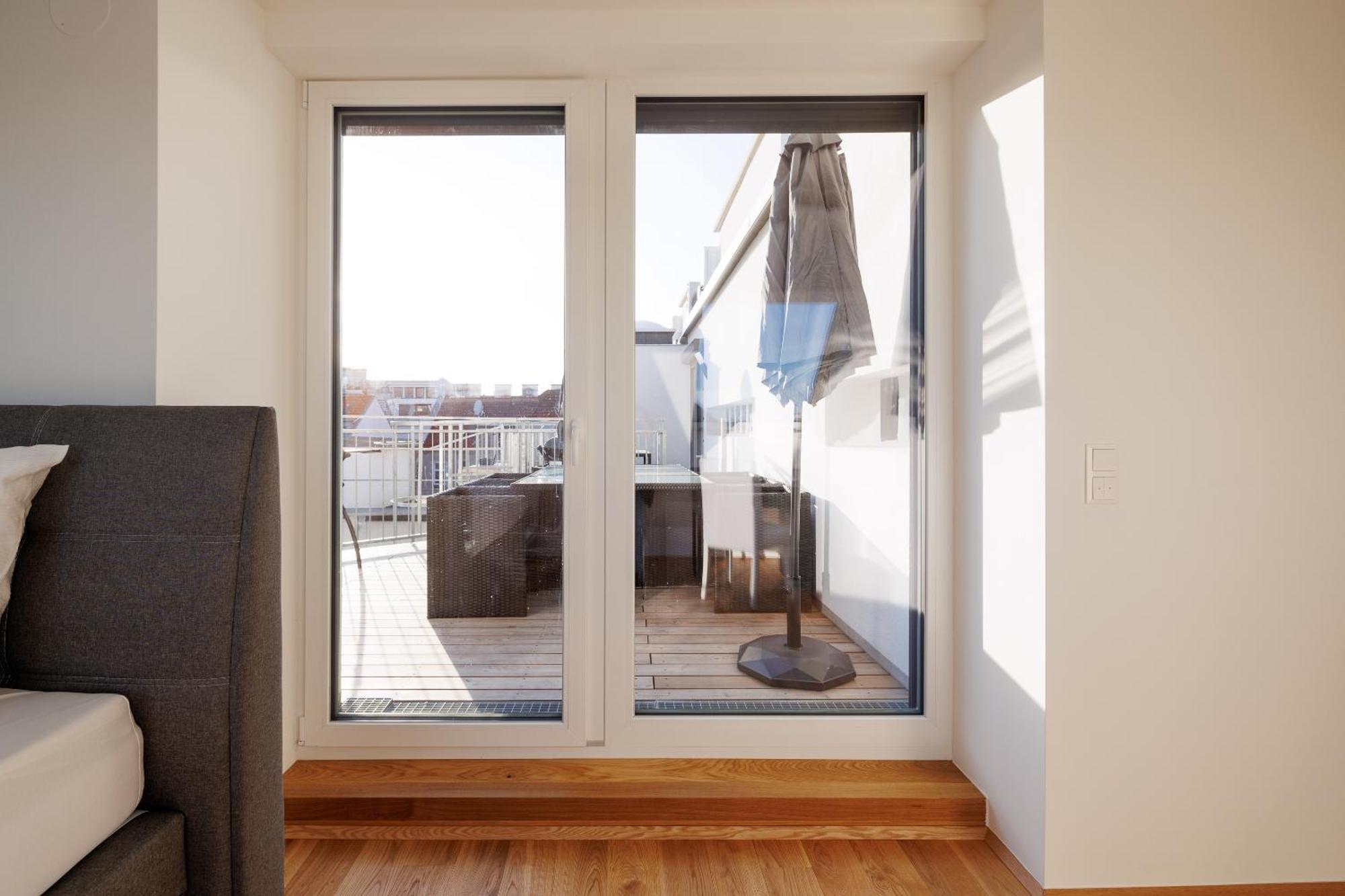 וינה Symphony Apartments 40 - Modern Loft With Terrace And Grill In Central Location מראה חיצוני תמונה